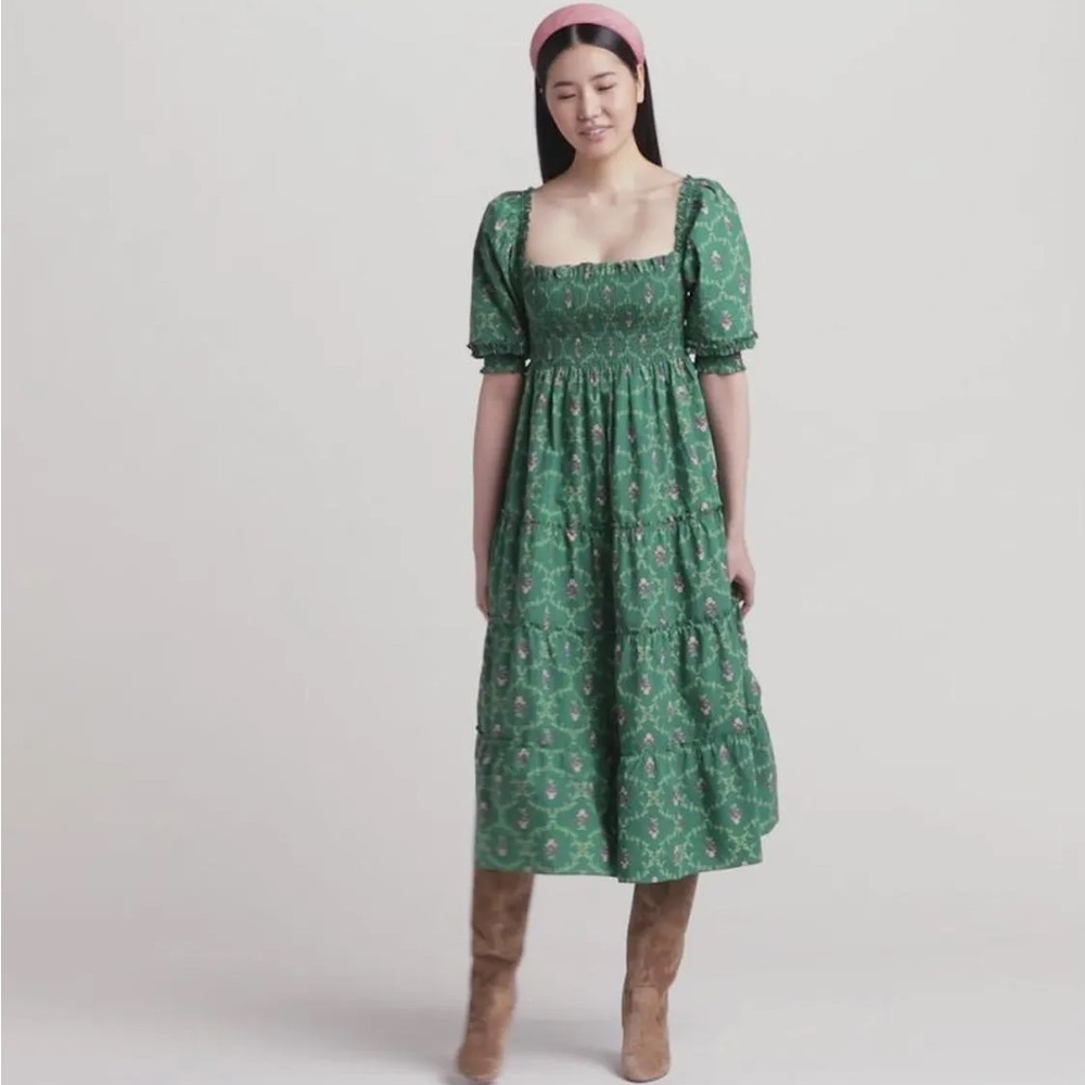Hill House Nesli Nap Dress in the Emerald Trellis print